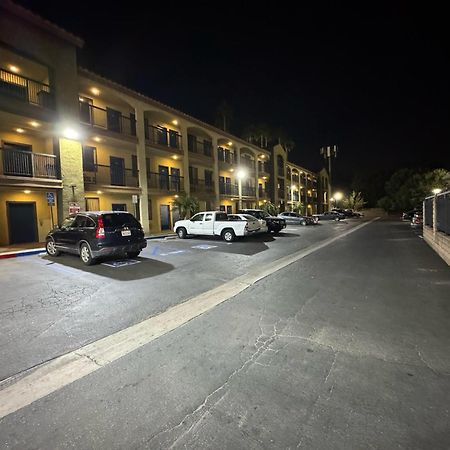 ווסט קובינה Five Star Inn מראה חיצוני תמונה