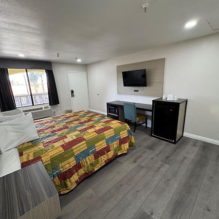ווסט קובינה Five Star Inn מראה חיצוני תמונה