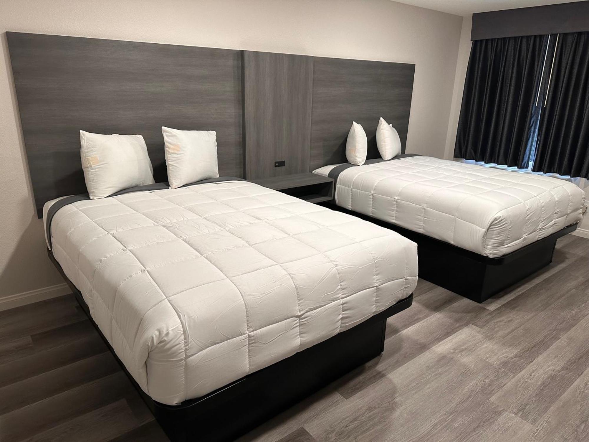 ווסט קובינה Five Star Inn מראה חיצוני תמונה